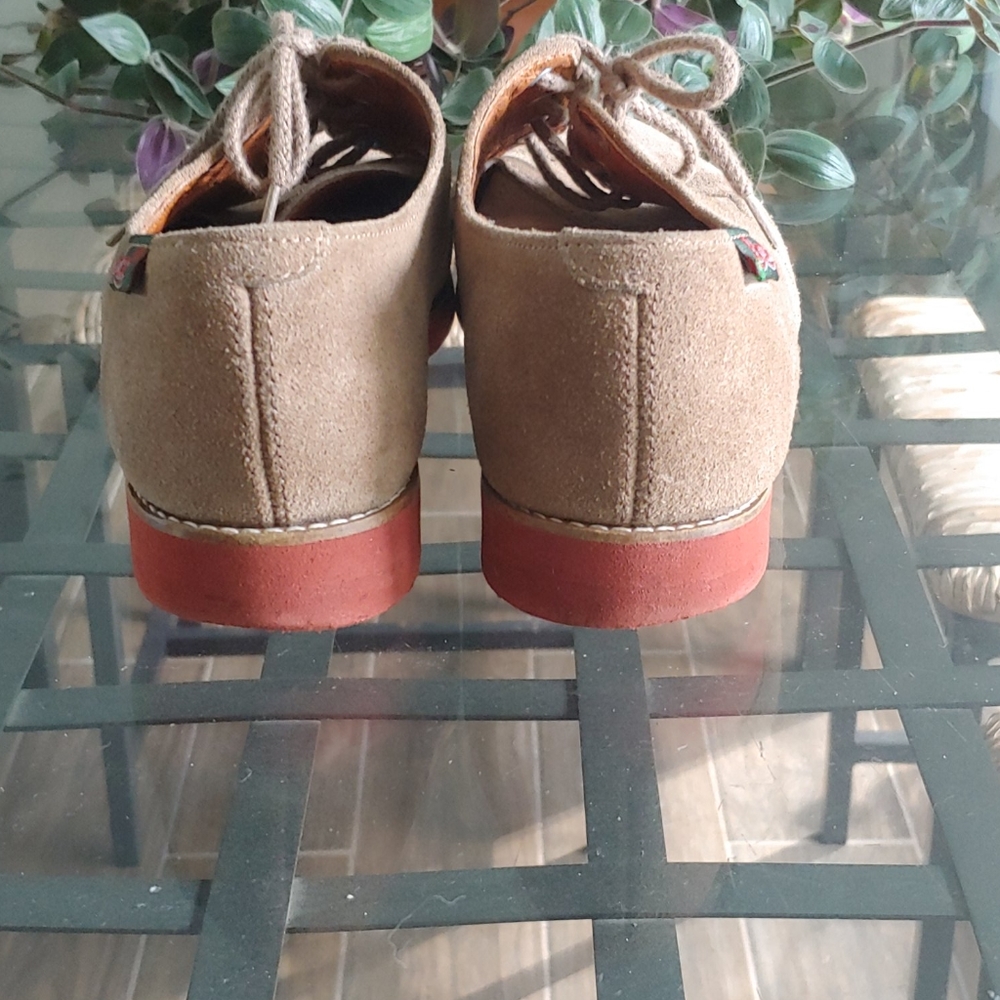 Shoes - Picture 4 of 5